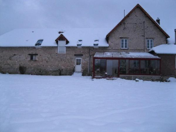 Au Jardin Fleuri Vila Vauxaillon Exterior foto