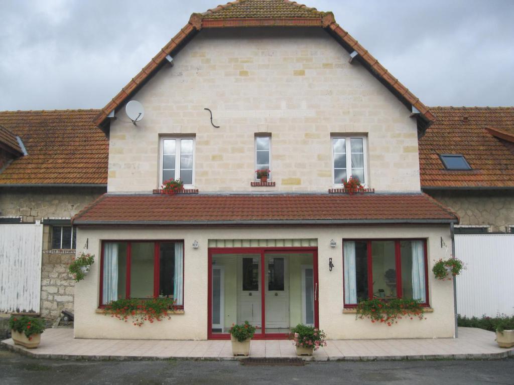 Au Jardin Fleuri Vila Vauxaillon Exterior foto